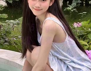 又在“51cg.com”的网页里看到一条狗血剧情，看得我心里七上八下。