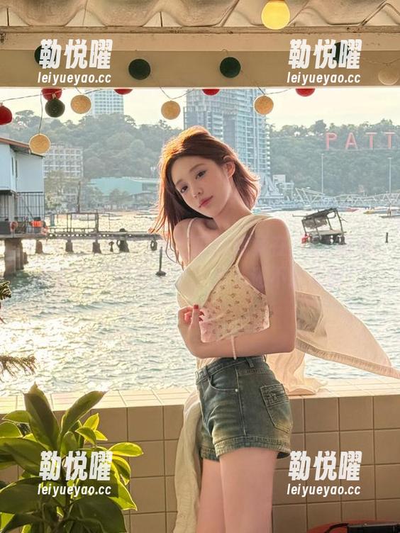 爱吃瓜的我竟在“51免费吃瓜”入口迷失了，怎么还不出来啊！