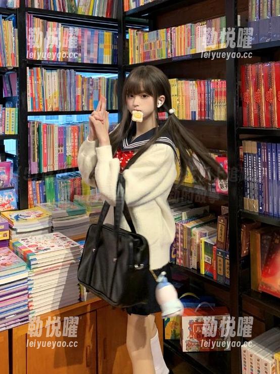 ios新玩法！在51吃瓜上追踪校园里的那些暗流涌动的故事