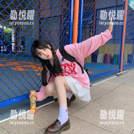 我到底要在51吃瓜网站上看多少爆料才能滚出这深坑啊？