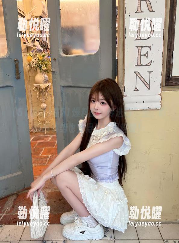 在51爆料的“传送门”里，吃瓜的姿势也变得别样滑稽呀！