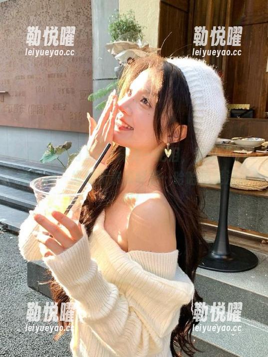 一把鼻涕一把泪，登录“51黑料网”发现原来瓜好肥…哈哈怕是没修好！