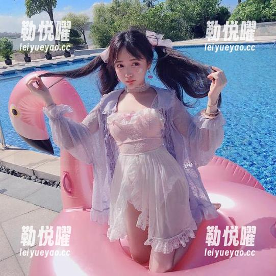 瓜田里，观看永远是一种享受，718.sx等你来撩！