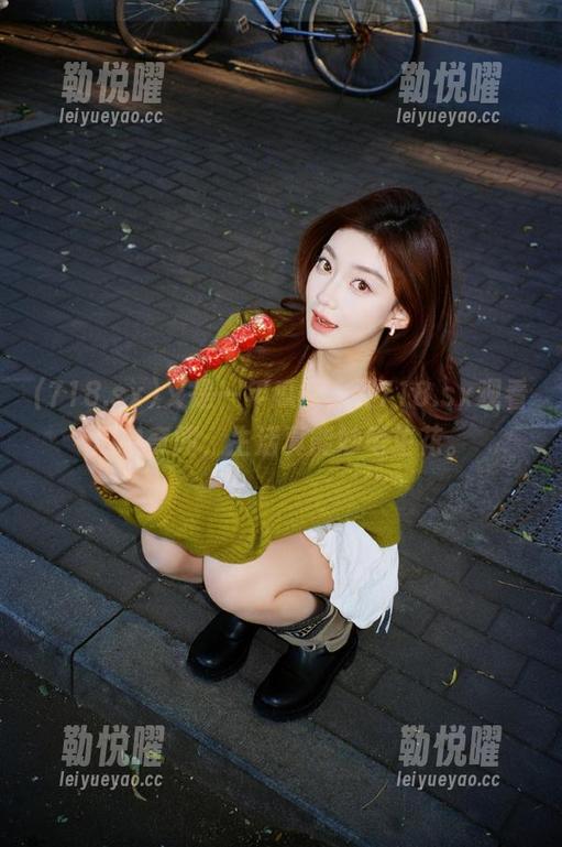 又是一年瓜季，到718.sx观看瓜中奇闻，生活真能妙笔生花。