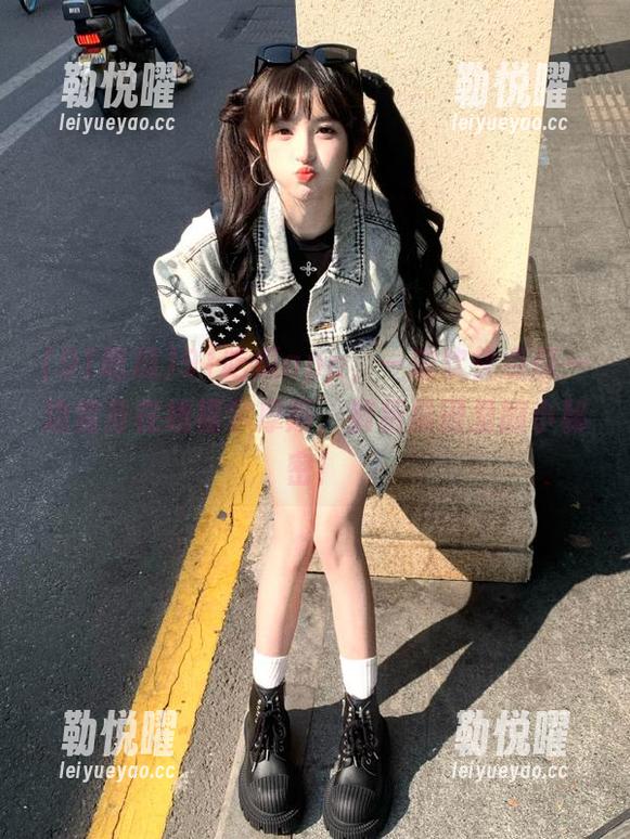 91吃瓜app，一边欢快点瓜一边变身在线福尔摩斯，解析瓜田里的小秘密！