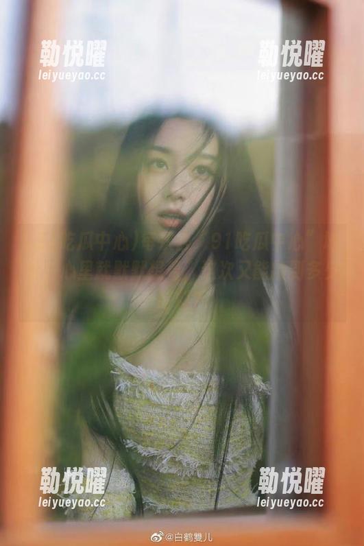 每次去“91吃瓜中心”地址，心里就默默想着，这次又能捡到多少好料？