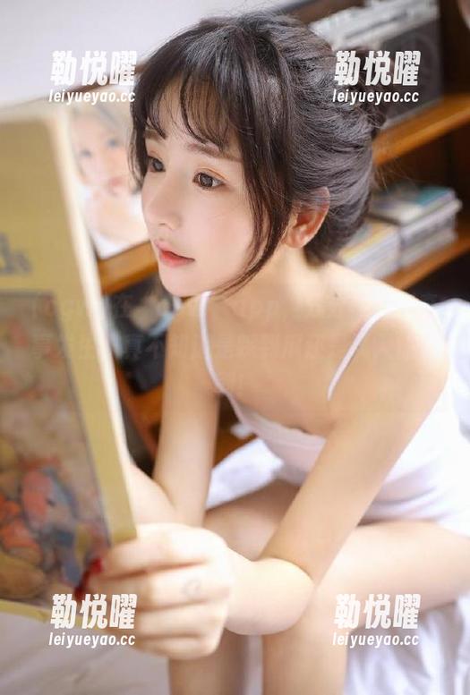 在“cgw”app，分分钟有新奇事发生，真不知道是踩到瓜还是误入惊悚剧！