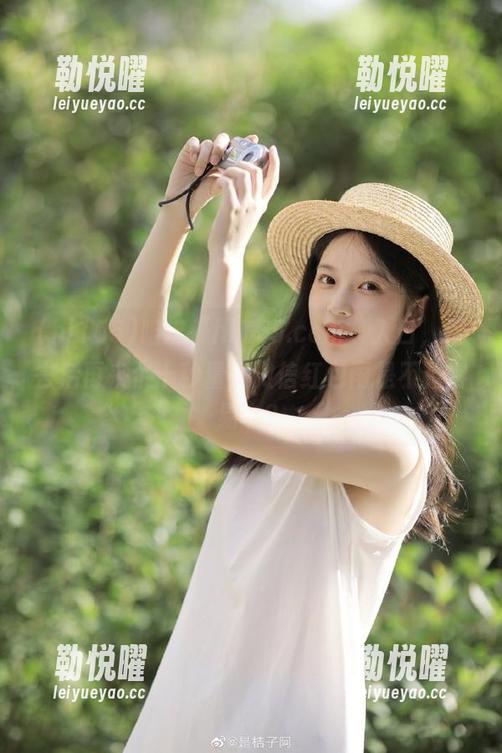 咱这“hl155.ccm”入口，进去后再来个十秒量，微信红包雨是不是容易中？