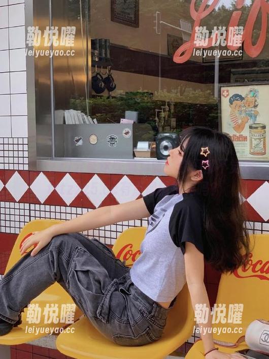 分享这些黑料时，你们都不觉得tttzzz5.cc有点像情报局吗？