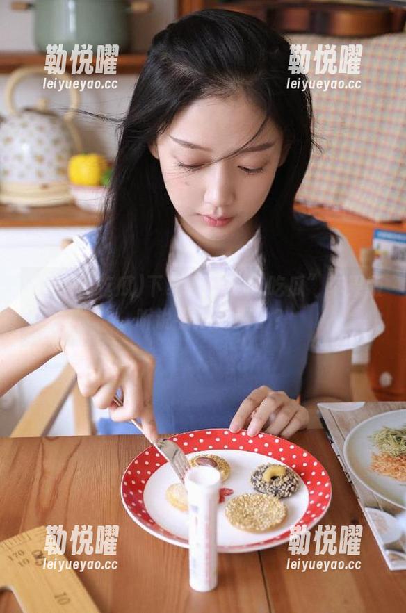 下载“www.吃瓜”苹果版，听说看瓜更爽了？