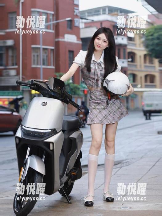 新鲜的瓜又来了！www.吃瓜网.com更新了，准备好大快朵颐了吗？