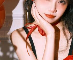 大口吃瓜，小心收藏！www.吃瓜网.com真的是个宝藏APP呢～