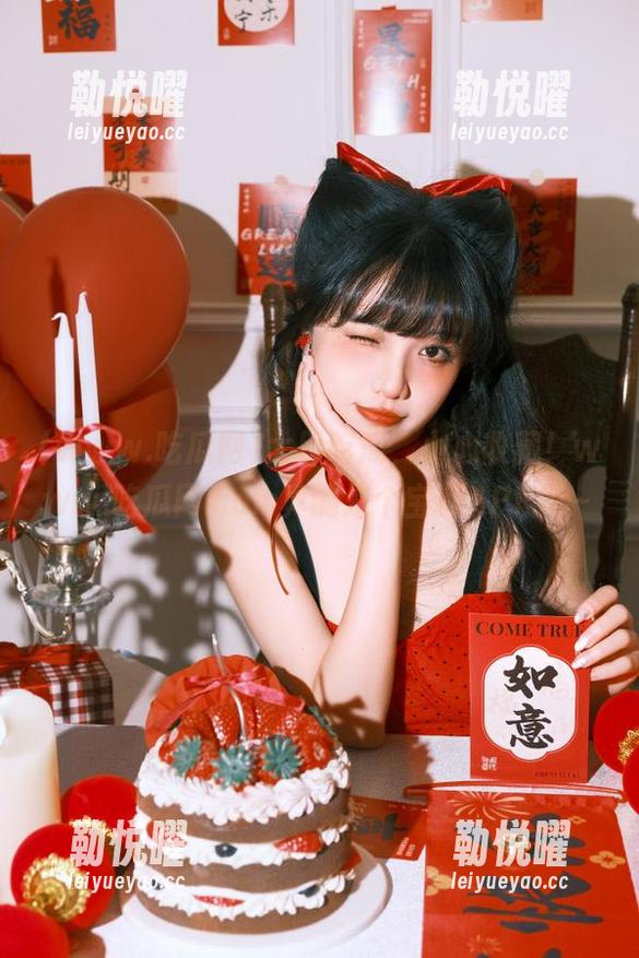 大口吃瓜，小心收藏！www.吃瓜网.com真的是个宝藏APP呢～