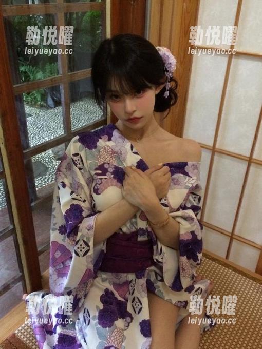 小心！正在更新的免费吃瓜，网红们又神奇变换造型了！