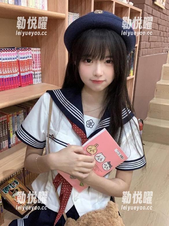 吃瓜网来啦，抓住探花精选的尾巴，快下载呗，看个热闹！