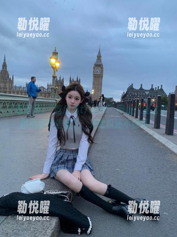 “吃瓜网t7wcc”网址：我这手指操得有些累了，光吃瓜还不够啊！