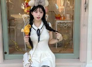 吃瓜网官网上的热门讨论，不禁让我思考，这种事也是来蹭热度的？
