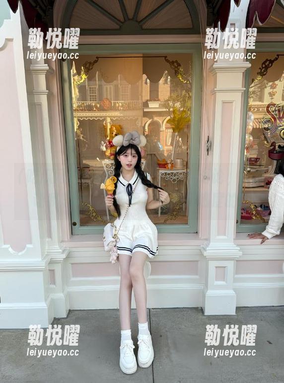 吃瓜网官网上的热门讨论，不禁让我思考，这种事也是来蹭热度的？