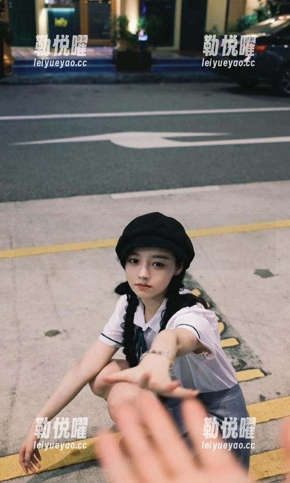 传送门来啦！下载吃瓜网，帮你轻松穿越娱乐圈！