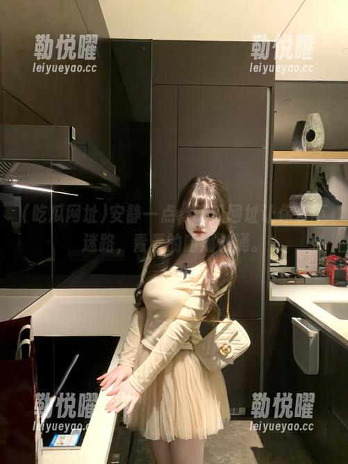 安静一点，吃瓜网址让你永不迷路，青春的暗潮汹涌。