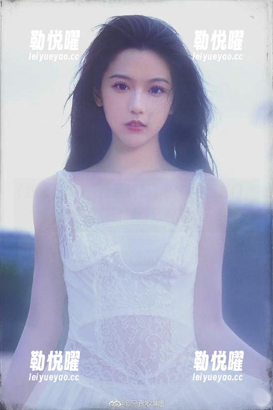 “我要吃瓜”的奇妙传送门，让我对播放器的回忆瞬间淡去。