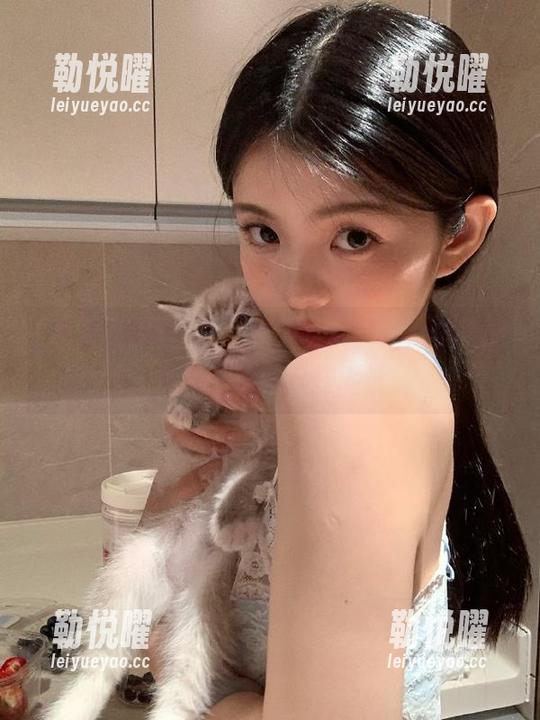 在“我要吃瓜群”，总是能扒到热辣的瓜瓣地址