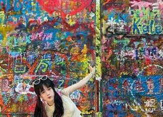别眨眼！“明星黑料”线路带你游览是多少人的不得了的八卦天马行空！