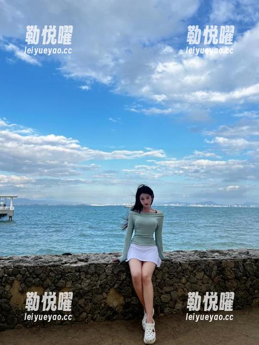 观看震惊瓜民的真实反应，海角吃瓜当天的热门话题！