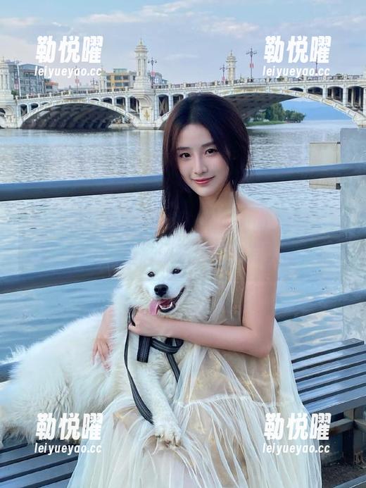 深夜打开“www.黑料不打烊”app，那种紧张感有没有人懂？！