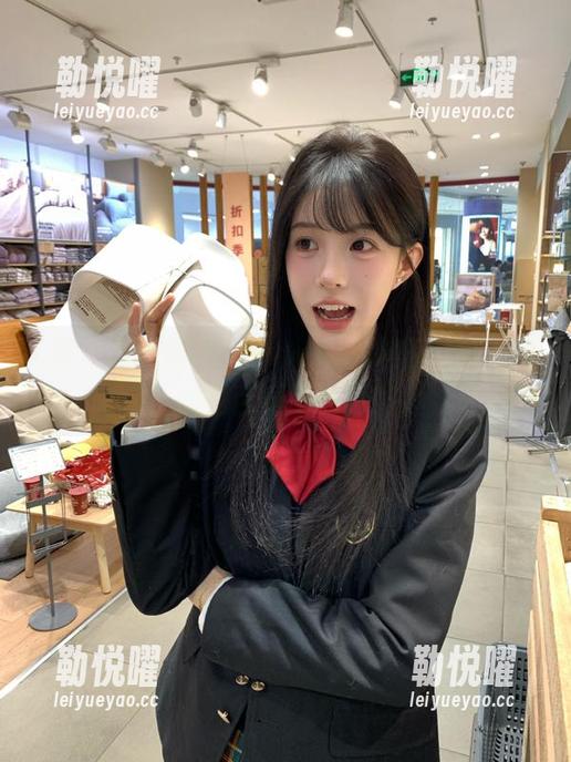 观看www.黑料不打烊，真的是百看不腻啊！