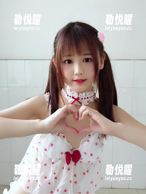 www.黑料不打烊的新视频：这种尴尬我太熟悉，心里默默为他们点赞！