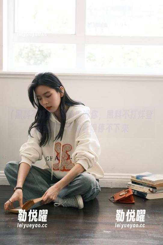 悄悄告诉你，黑料不打烊登录正好！包你看得停不下来