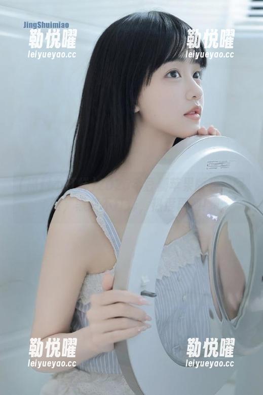 2025年豆瓣苹果版强势回归，黑料不打烊，热度再翻！