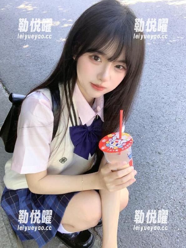 话题不断，国产黑料不打烊又发布新惊喜，感觉能嗅到气氛里的尴尬……