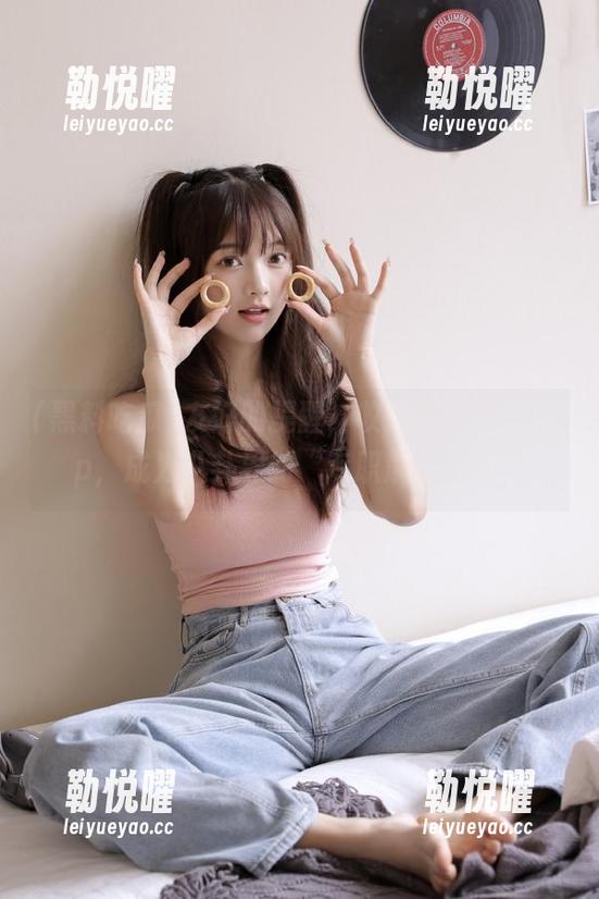 友好的提醒，收藏黑料吃瓜app，成为八卦界的“专职解说员”！