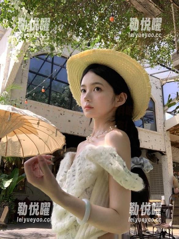 嘘！低调登录黑料吃瓜网址，别让八卦风暴刮走你！