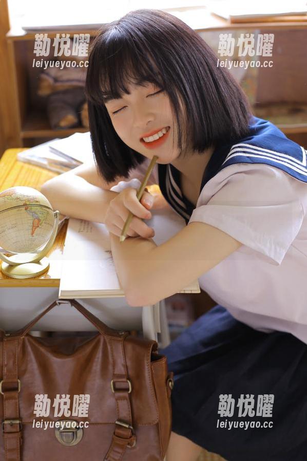 免费在黑料吃瓜不打烊，脑洞大开在线污体验！