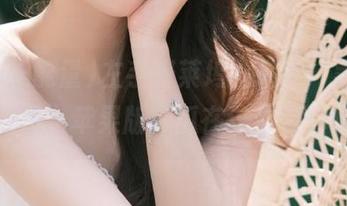 左手好莱坞，右手“黑料正能量”苹果版，瓜在这里等你啃