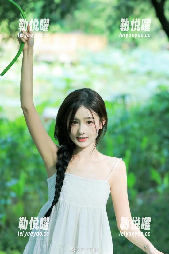 苹果也能吃瓜？91黑料正能量苹果版邀请码求带走！