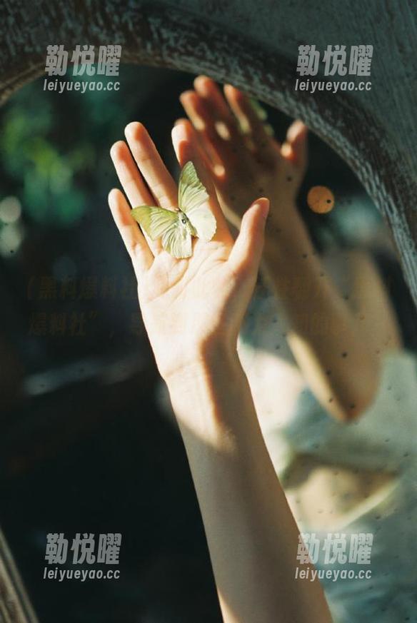 此时此刻，任性翻开“黑料爆料社”，导航到那些不为人知的事儿～