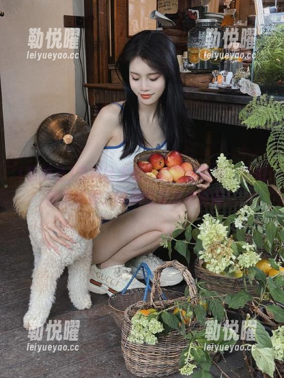 黑料社发布：这瓜真在线，咱们随便聊聊，纯粹吃瓜消磨时间！