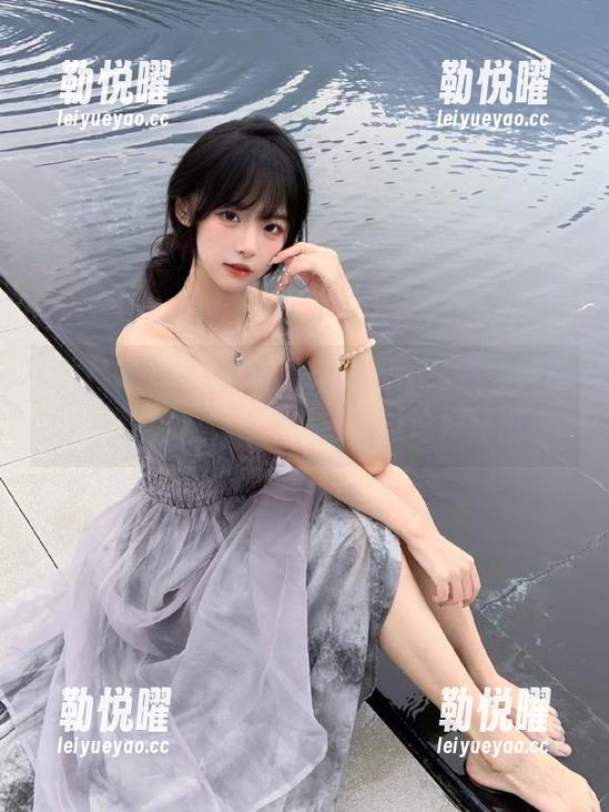 iOS里的黑料社app给我一种重返青春的感觉，八卦和讨论好怀旧