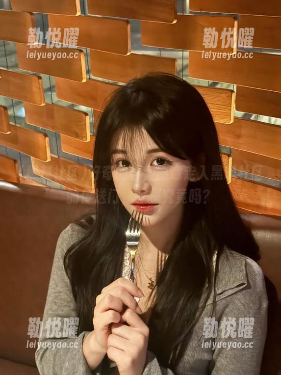 好奇的你，愿意走入黑料社区的传送门，一探究竟吗？