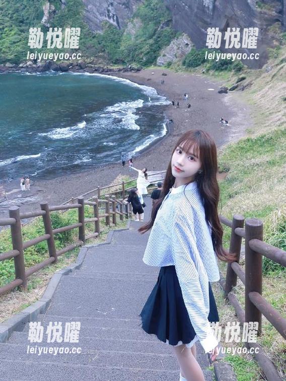 “黑料网”里的爆料像是看剧，一不小心就追了个通宵…