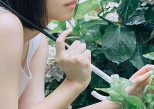 安卓上黑料网，狗仔们愿意给你现场直播，拿起小板凳吧！