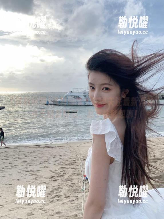 黑料网曝：在线关注最新八卦，今天的瓜好沉，忍不住就想聊！
