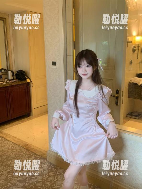 看来只有“黑网料”在线，才打破了我的无聊时光！